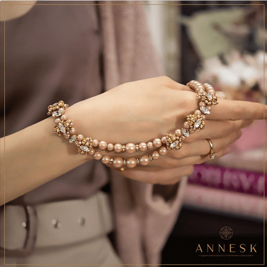 Screenshot 2022-01-20 at 19-43-58 annesk_official.png